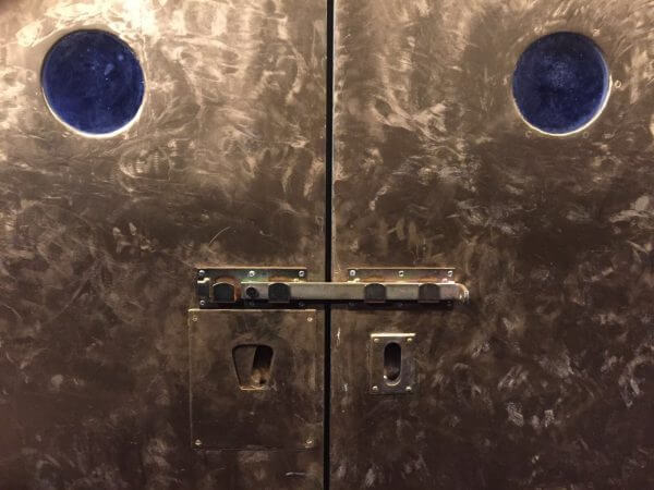 Deuren van de Trump Tower Escape Room | Coronel = FUN